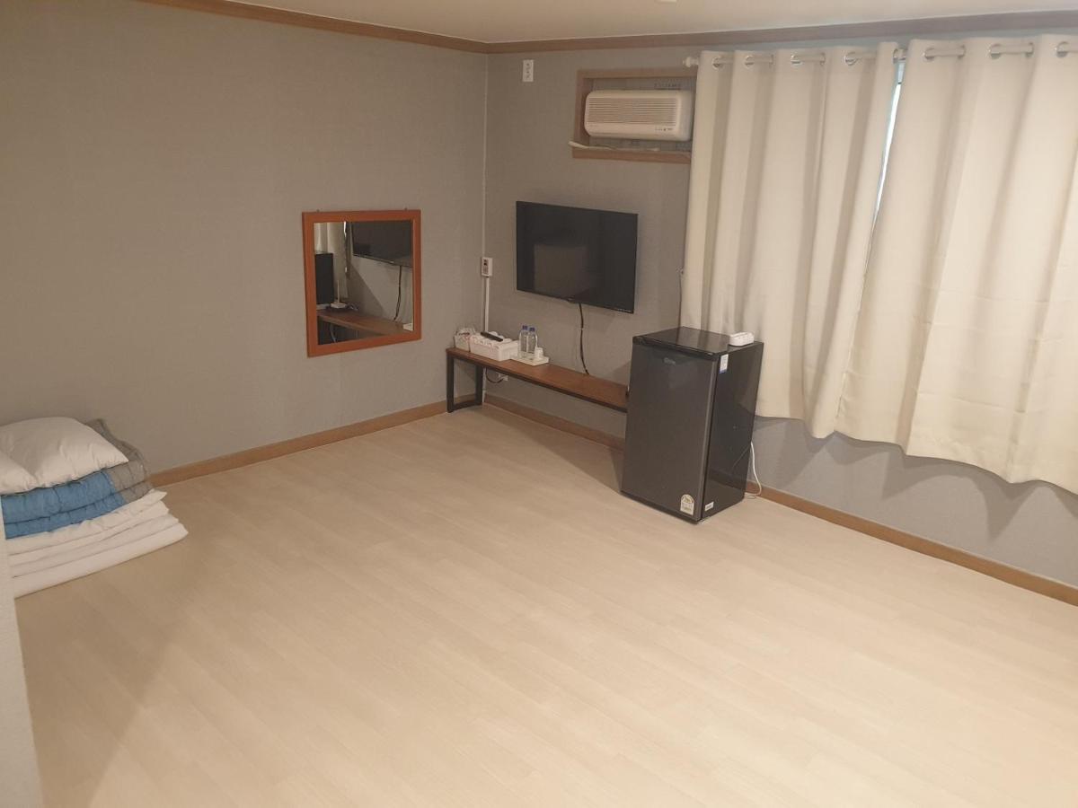 Seorak Hot Spring Mammoth Resotel Sokcho Bagian luar foto