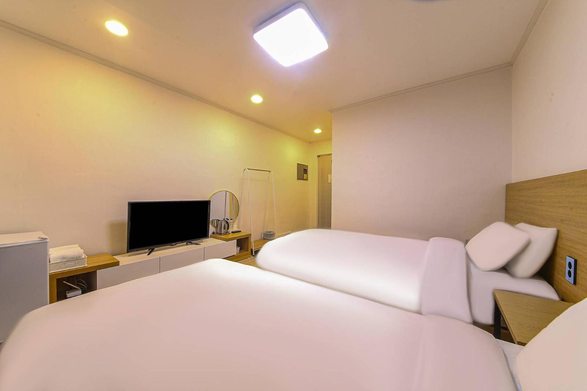 Seorak Hot Spring Mammoth Resotel Sokcho Bagian luar foto