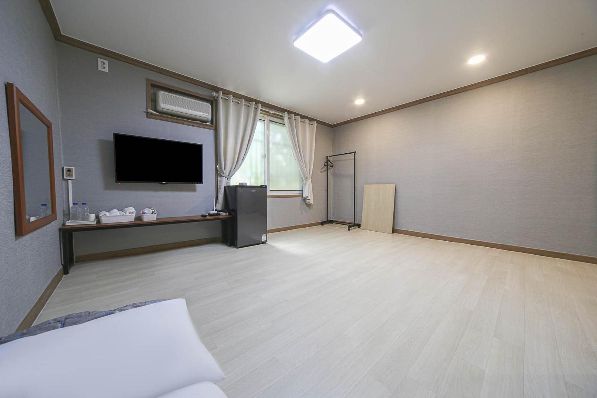 Seorak Hot Spring Mammoth Resotel Sokcho Bagian luar foto