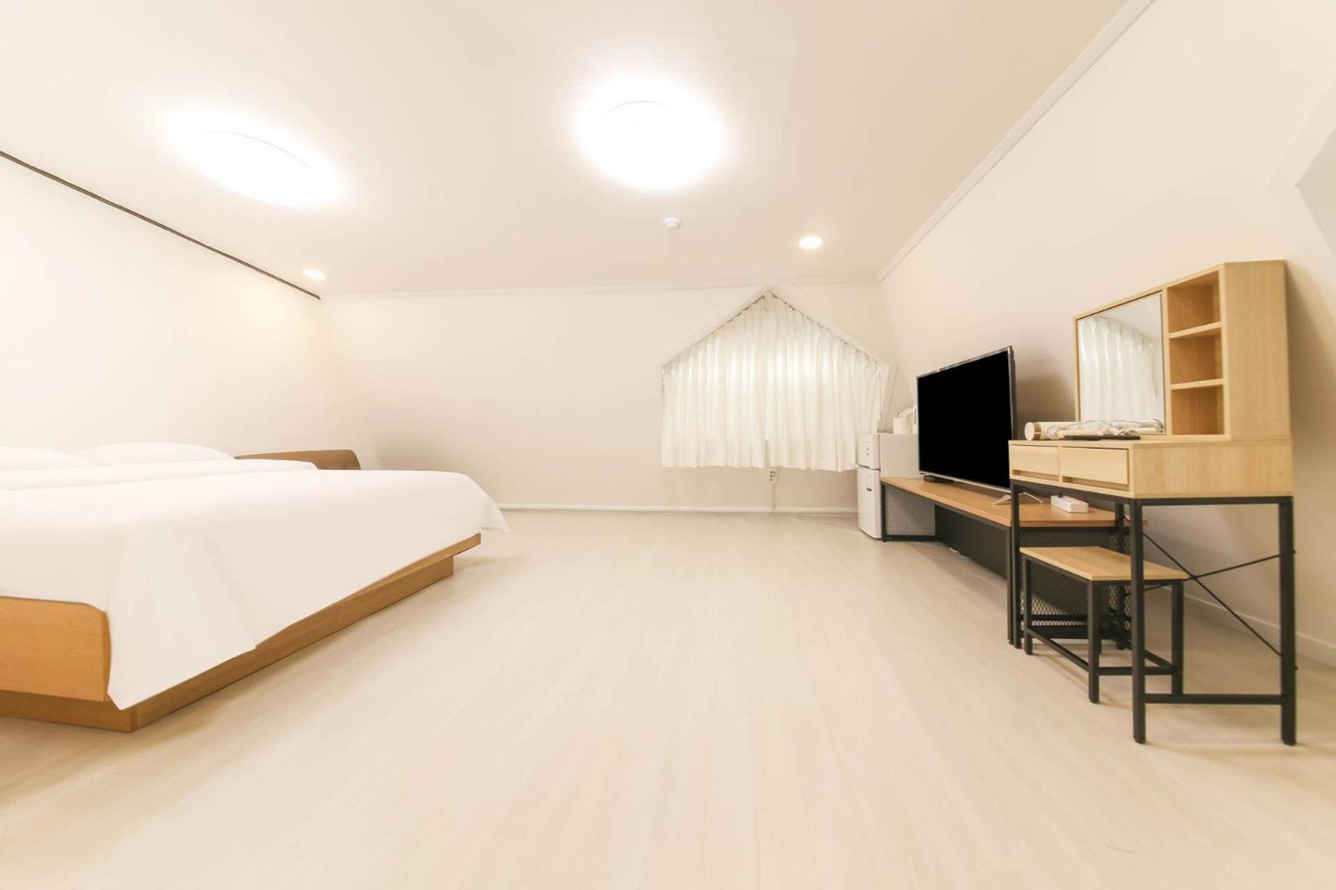 Seorak Hot Spring Mammoth Resotel Sokcho Bagian luar foto